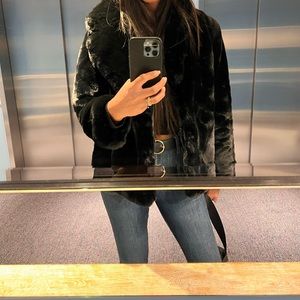 Meet your Posher, Gigi